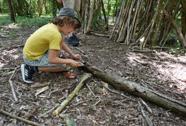 Atelier parents-enfants : réalise ta cabane dans les bois